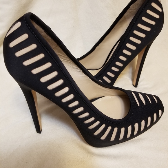 Shoes - Picture 2 of 5